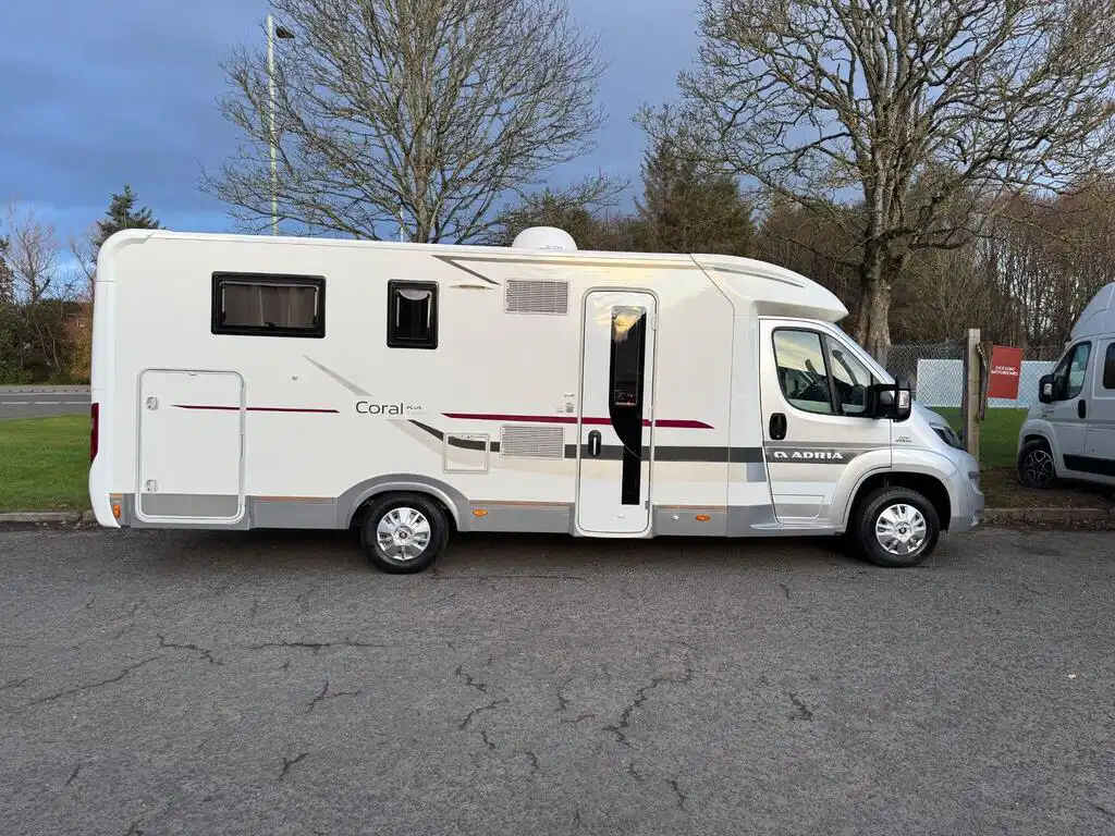 Adria Coral Plus 690SC