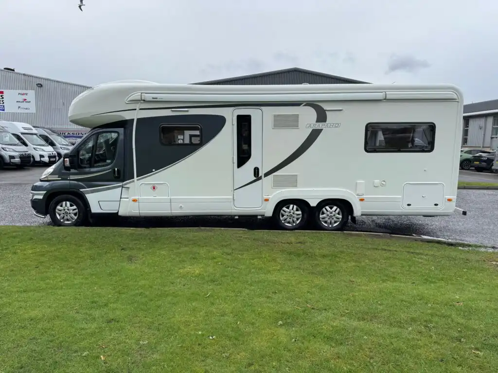Auto-Trail Arapaho