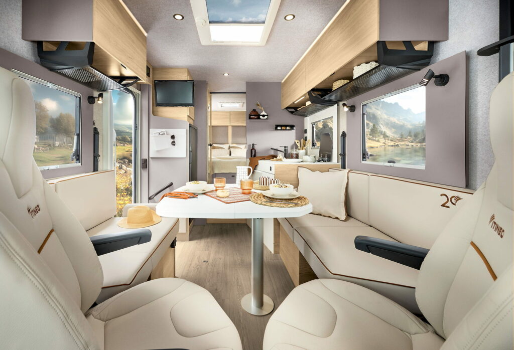 Itineo Famili MC740 Lounge Layout - Motorhomes for Families