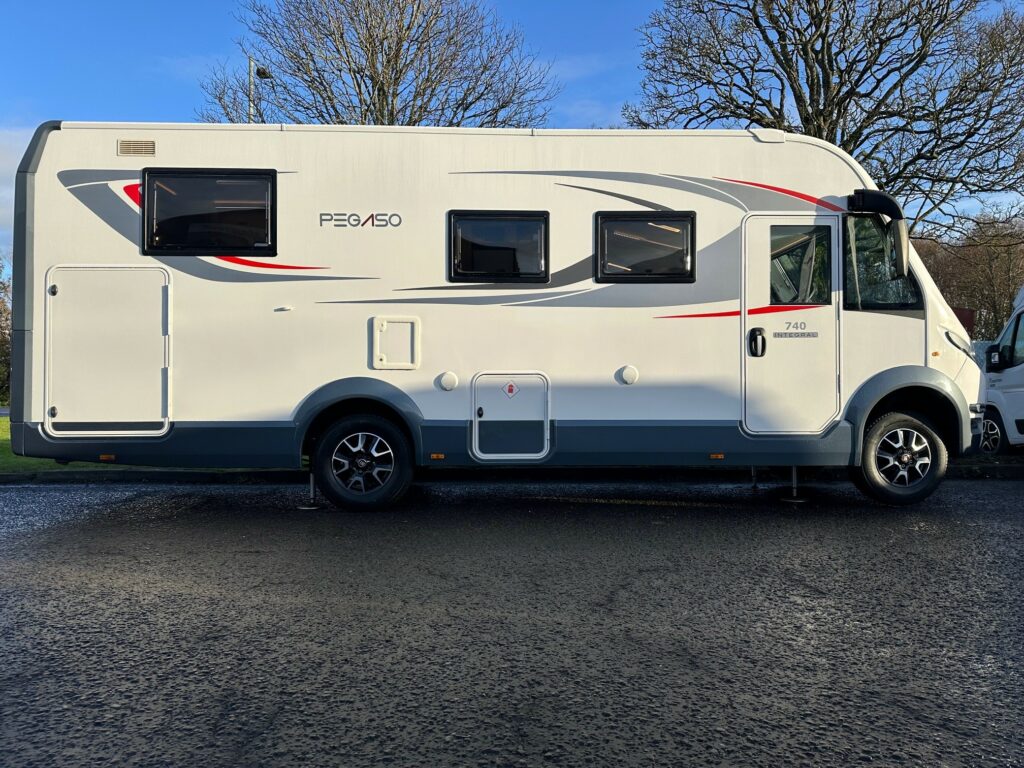 Rollerteam Pegaso 740