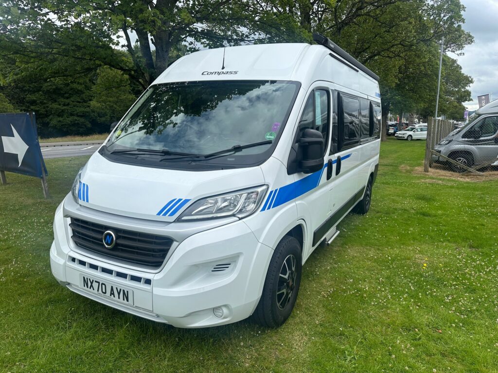 Compass Kensington CV20
