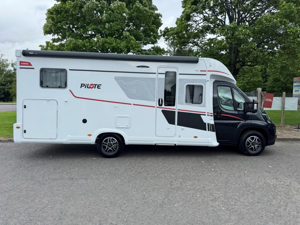 Pilote P740FGJ