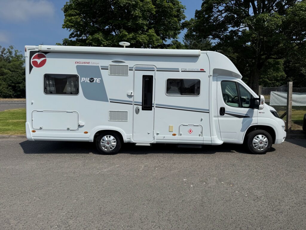 Pilote P726 Selective Exculsive Edition