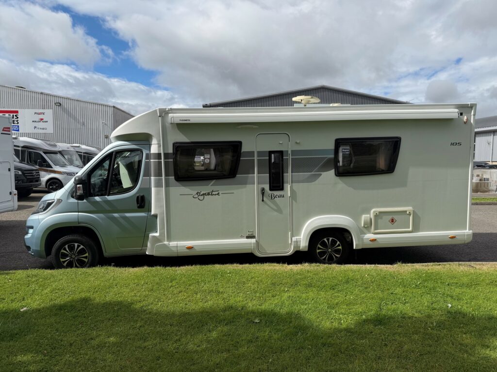 Elddis Signature 185